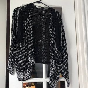 Black and white kimono/cardigan.
